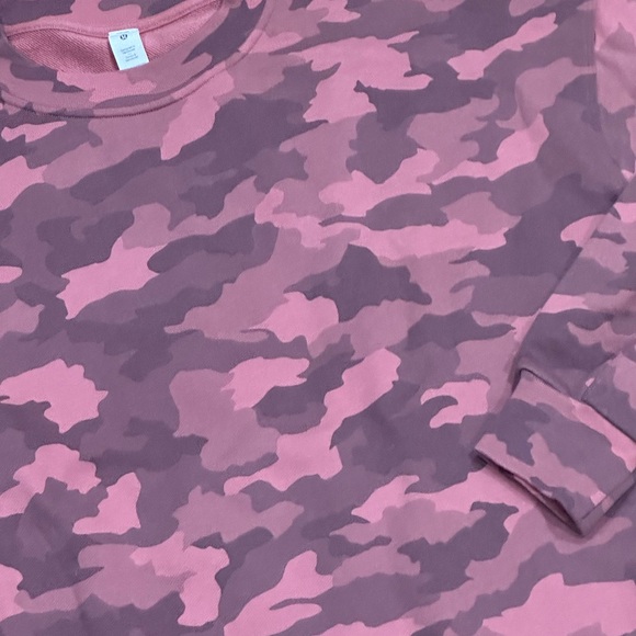 Brand New Lululemon Perfectly Oversized Crew - Picture 4 of 12